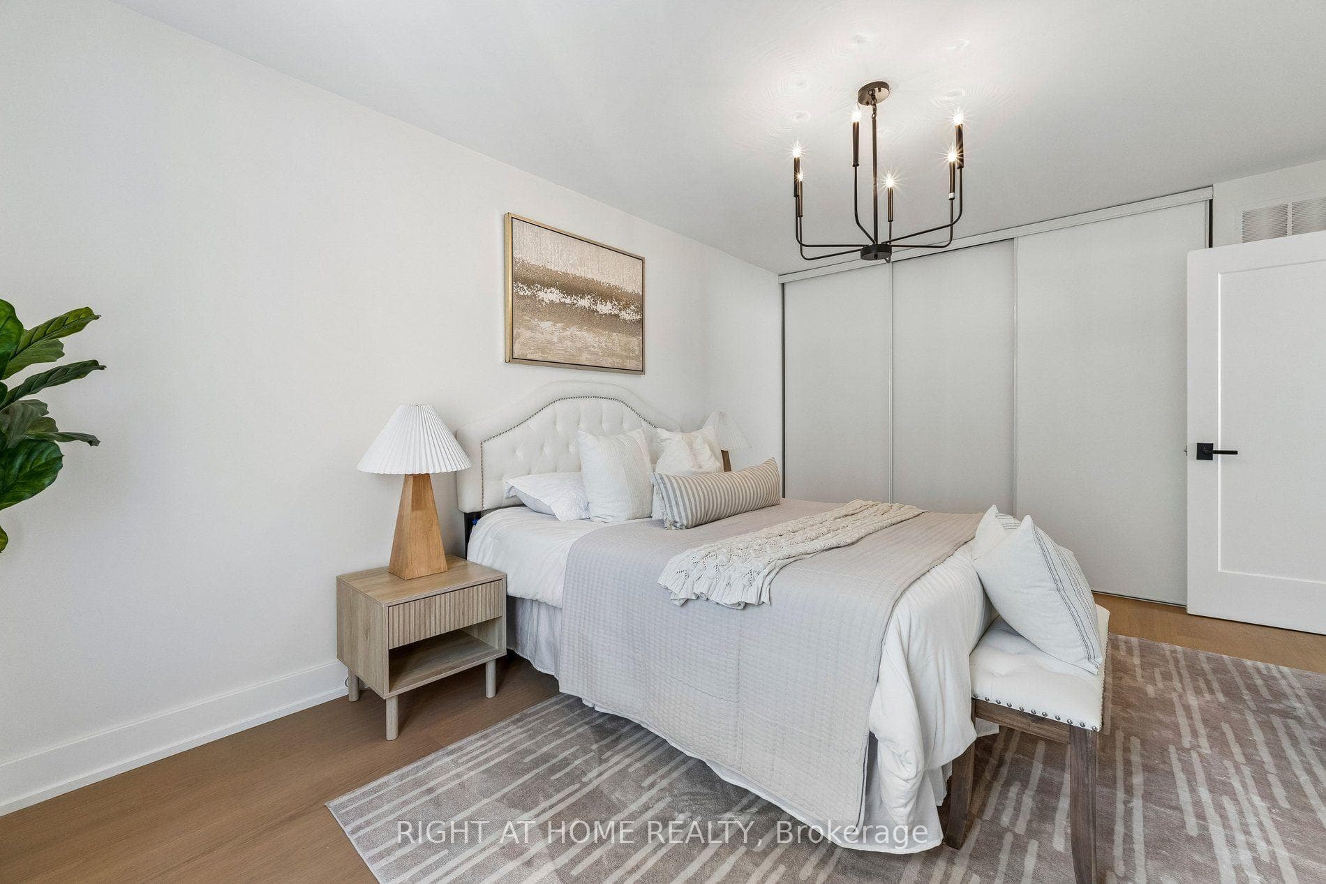 16 Ian Fleming Crescent photo 27