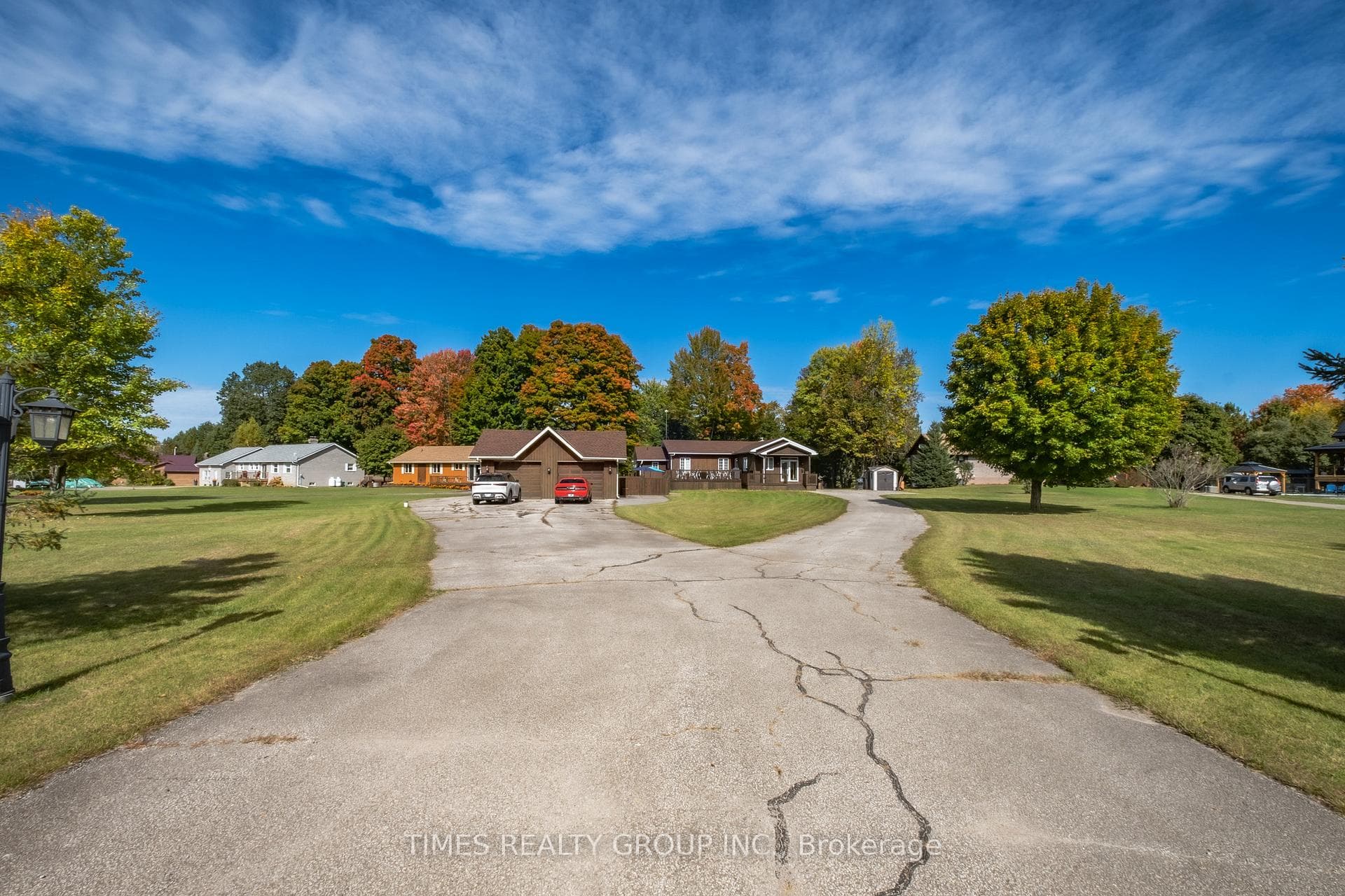 26 Evans Drive photo 2