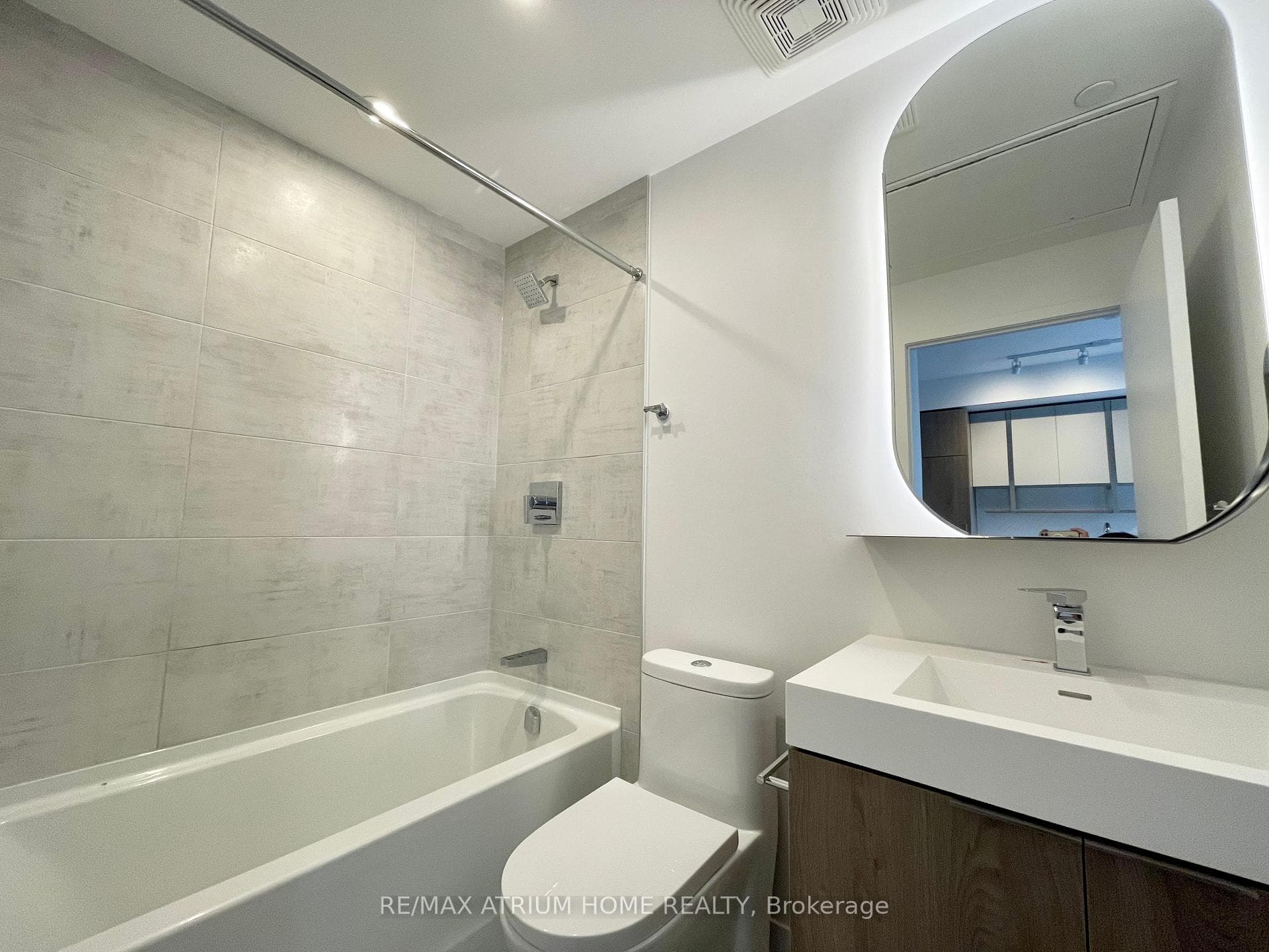 15 Holmes Avenue Unit 1405 photo 11