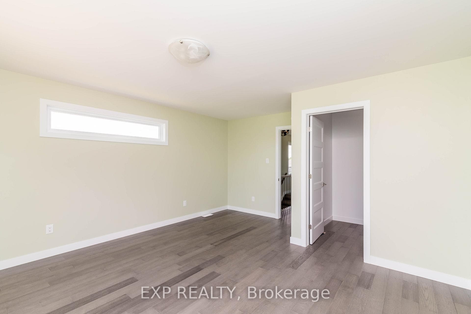 291 Hazel Crescent photo 17