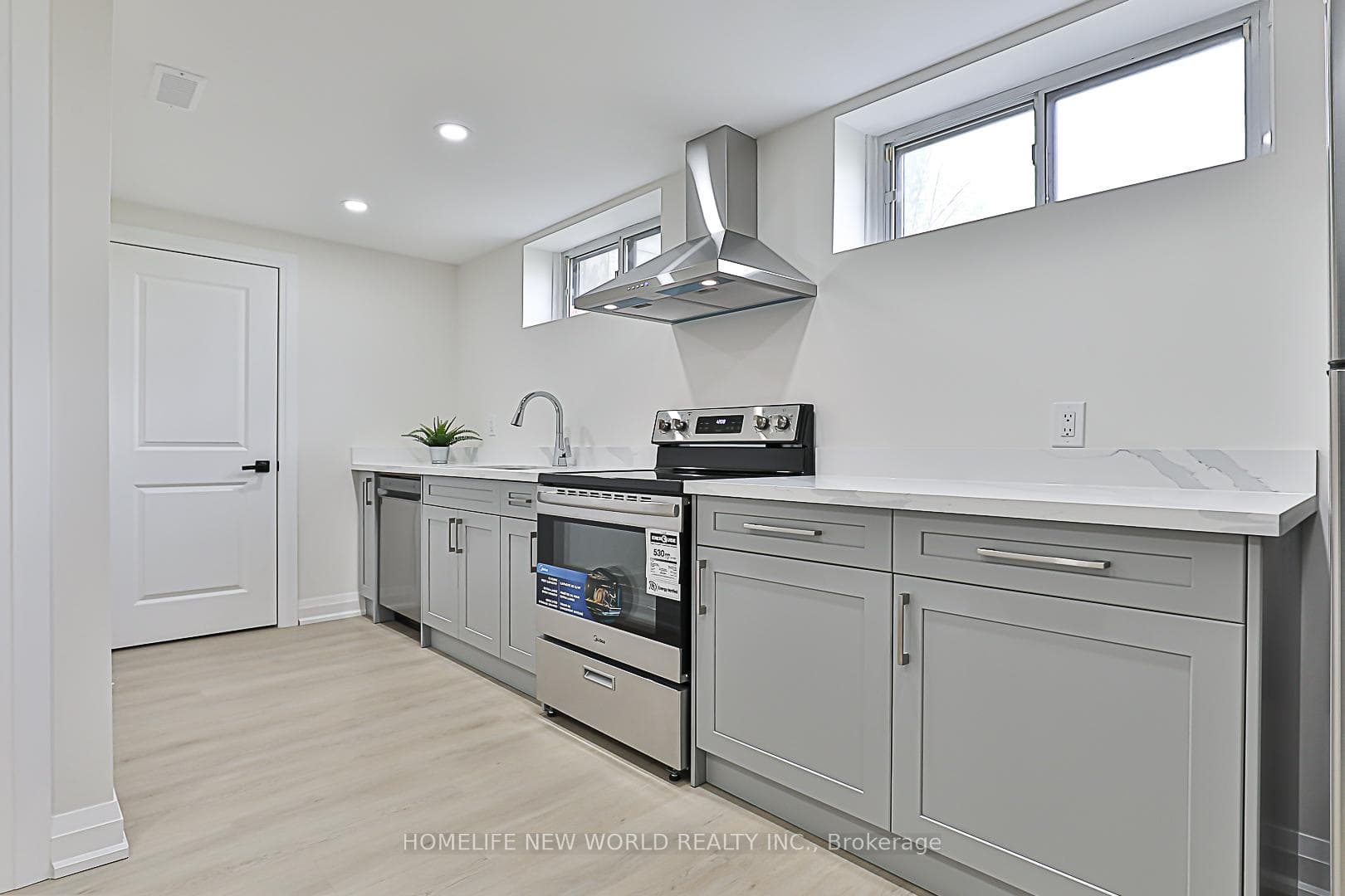 20 Ladywood Drive photo 27