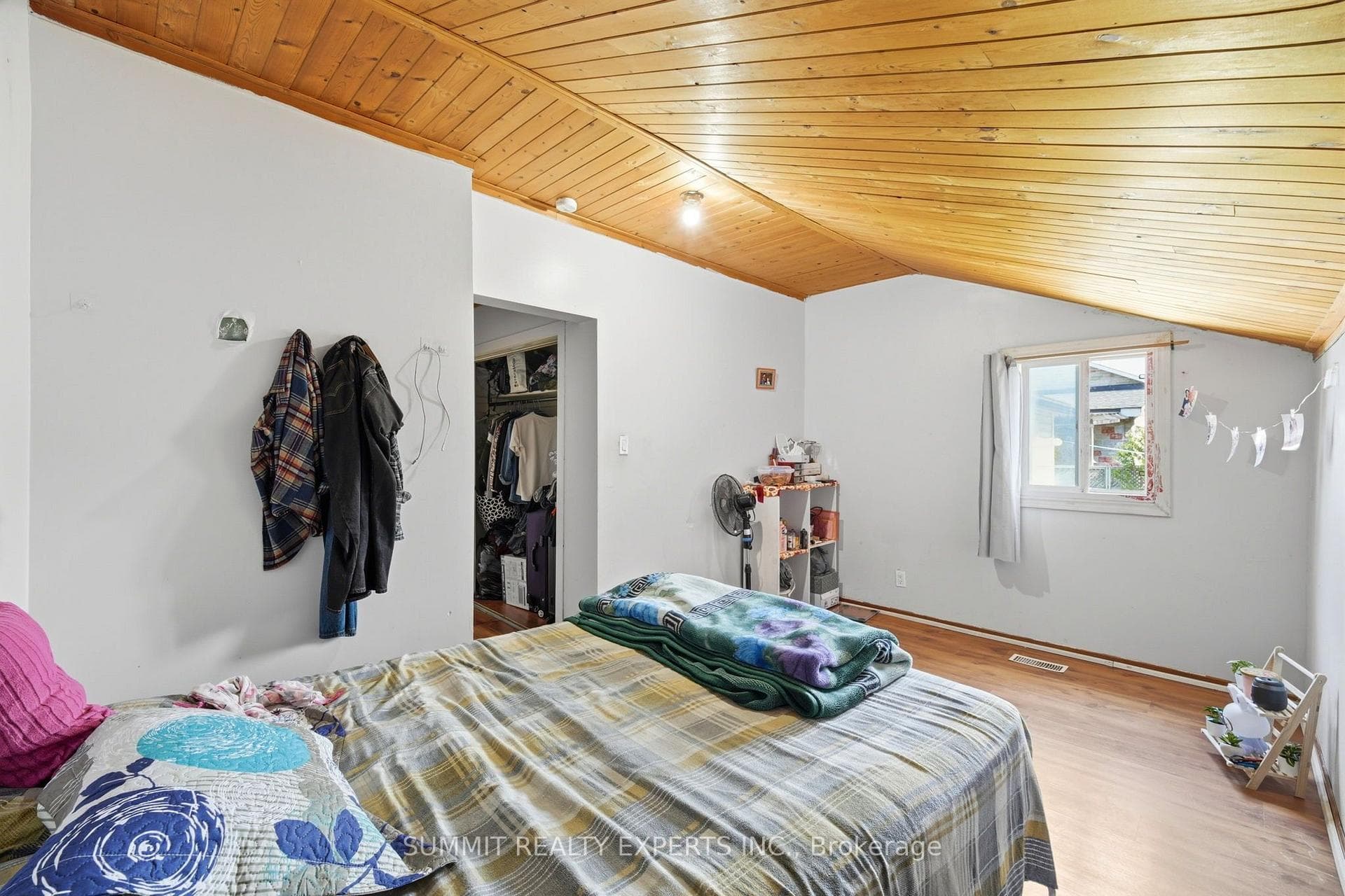 225 Ainsile Street photo 25