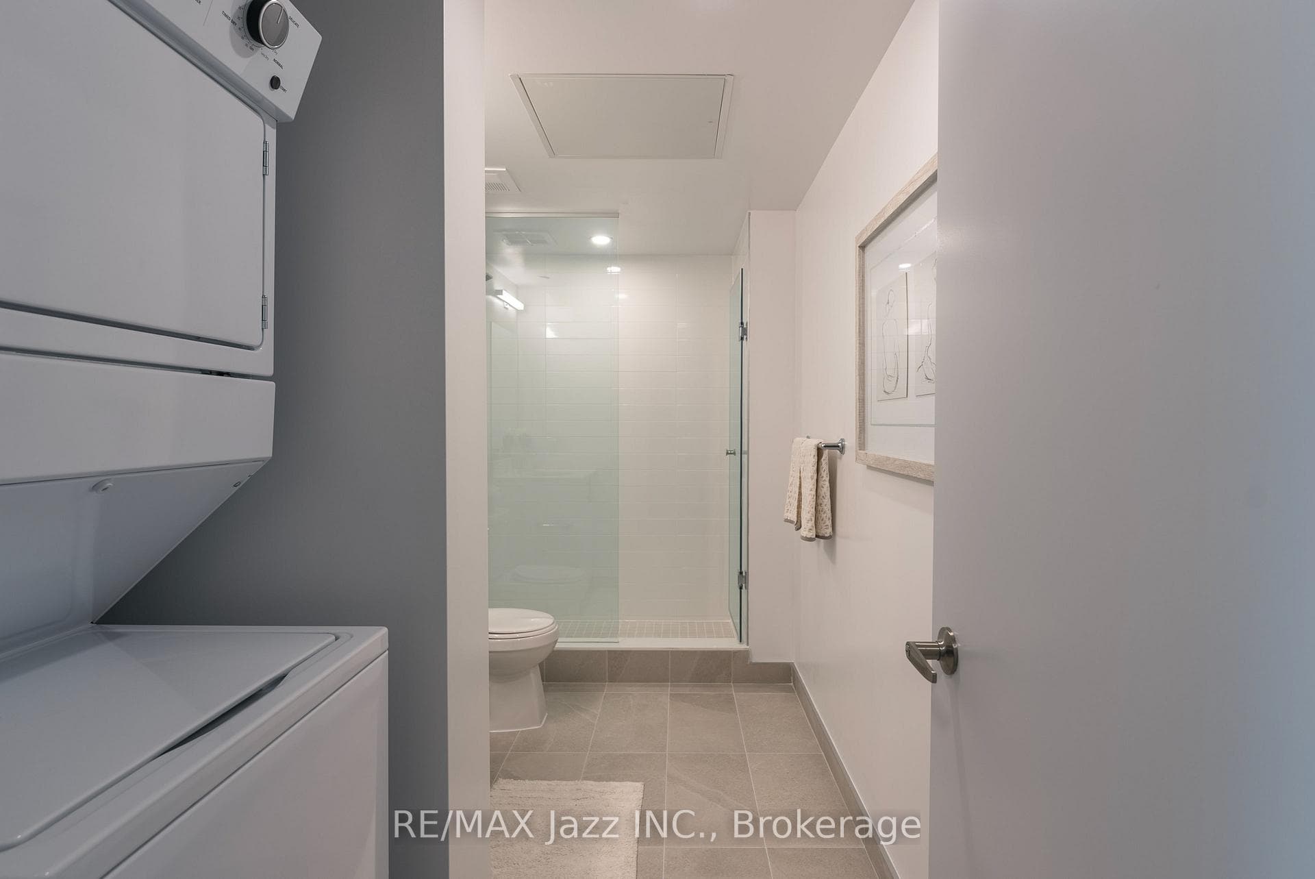 80 Bond Street Unit 606 photo 13