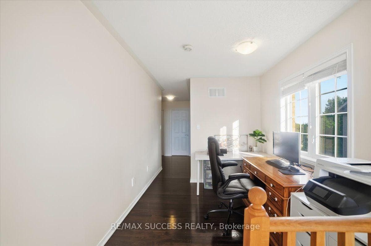 205 Nisbet Boulevard photo 23