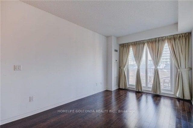 385 Prince Of Wales Drive Unit 409 photo 15