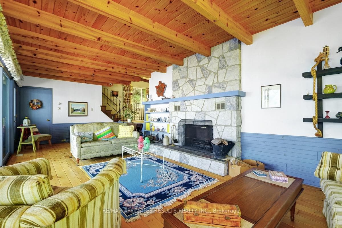 2130 B River Road photo 11