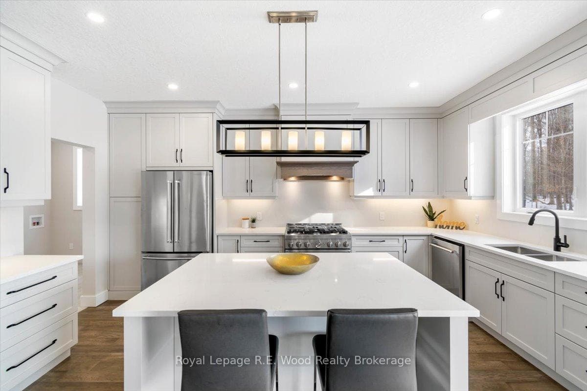 61 Sunview Drive photo 13
