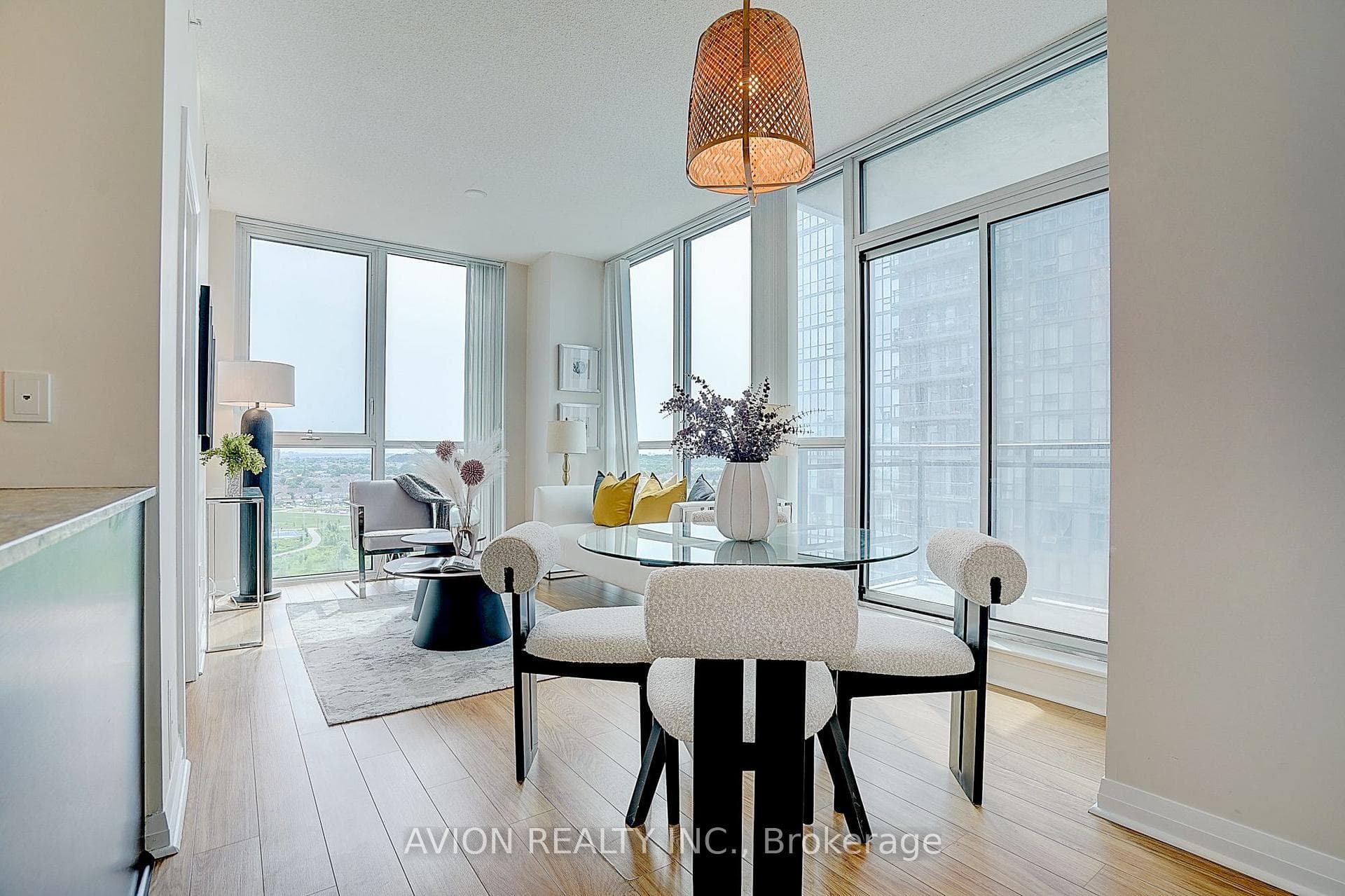55 Eglinton Avenue Unit 1202 photo 14