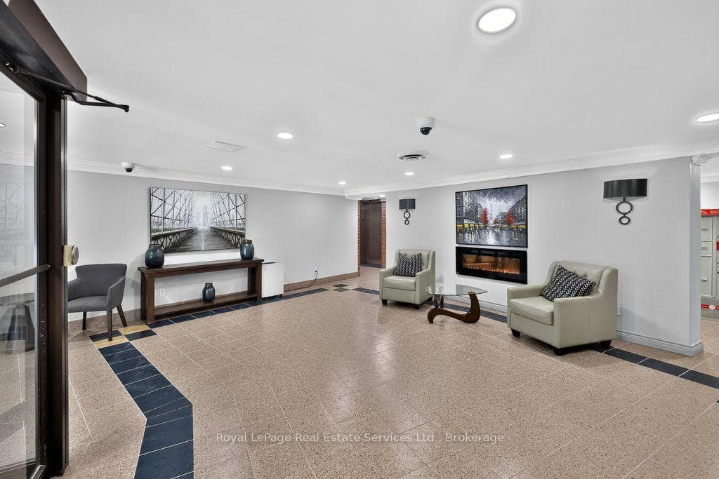 Building Foyer