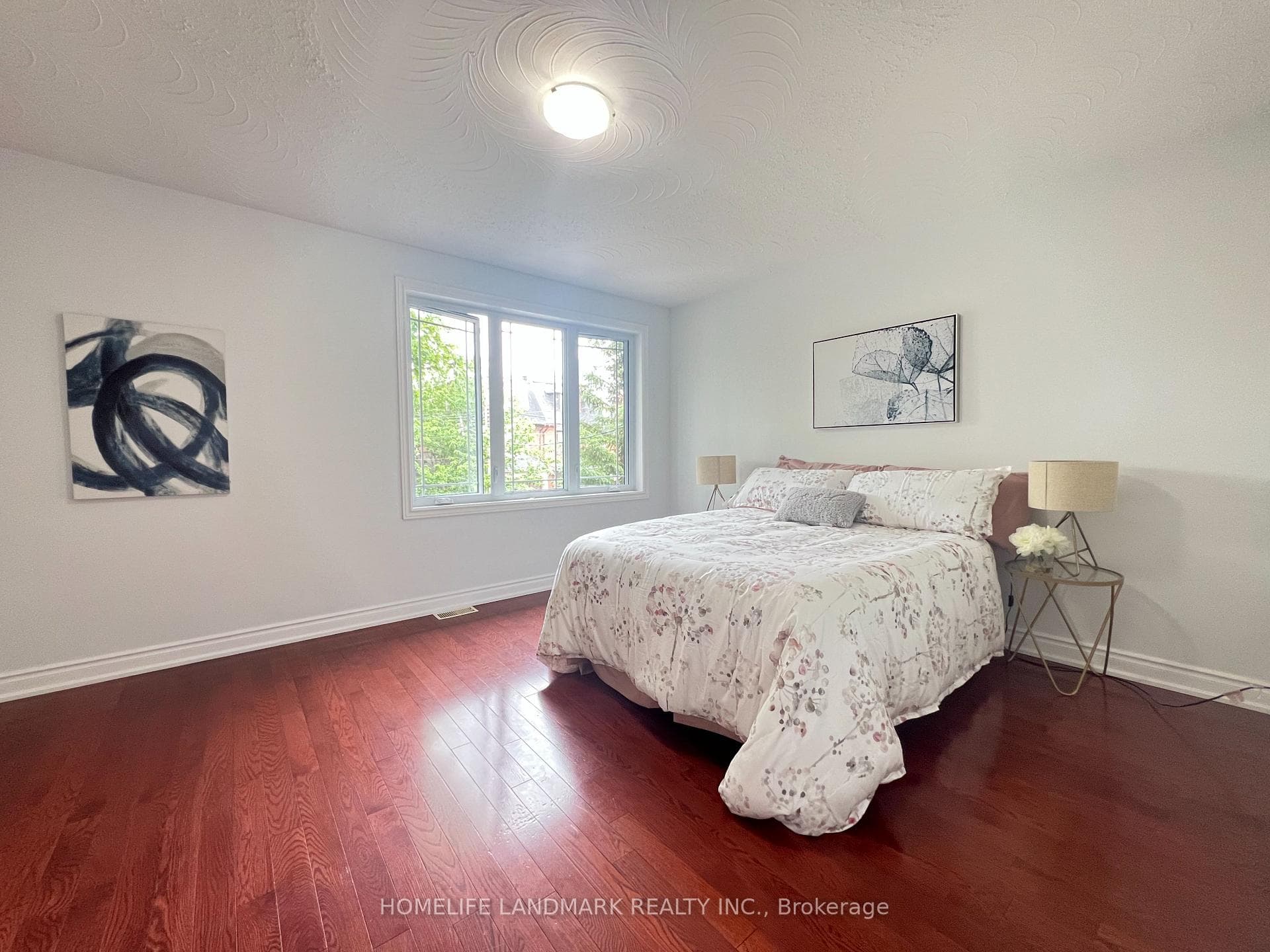 534 Saint Clarens Avenue photo 24