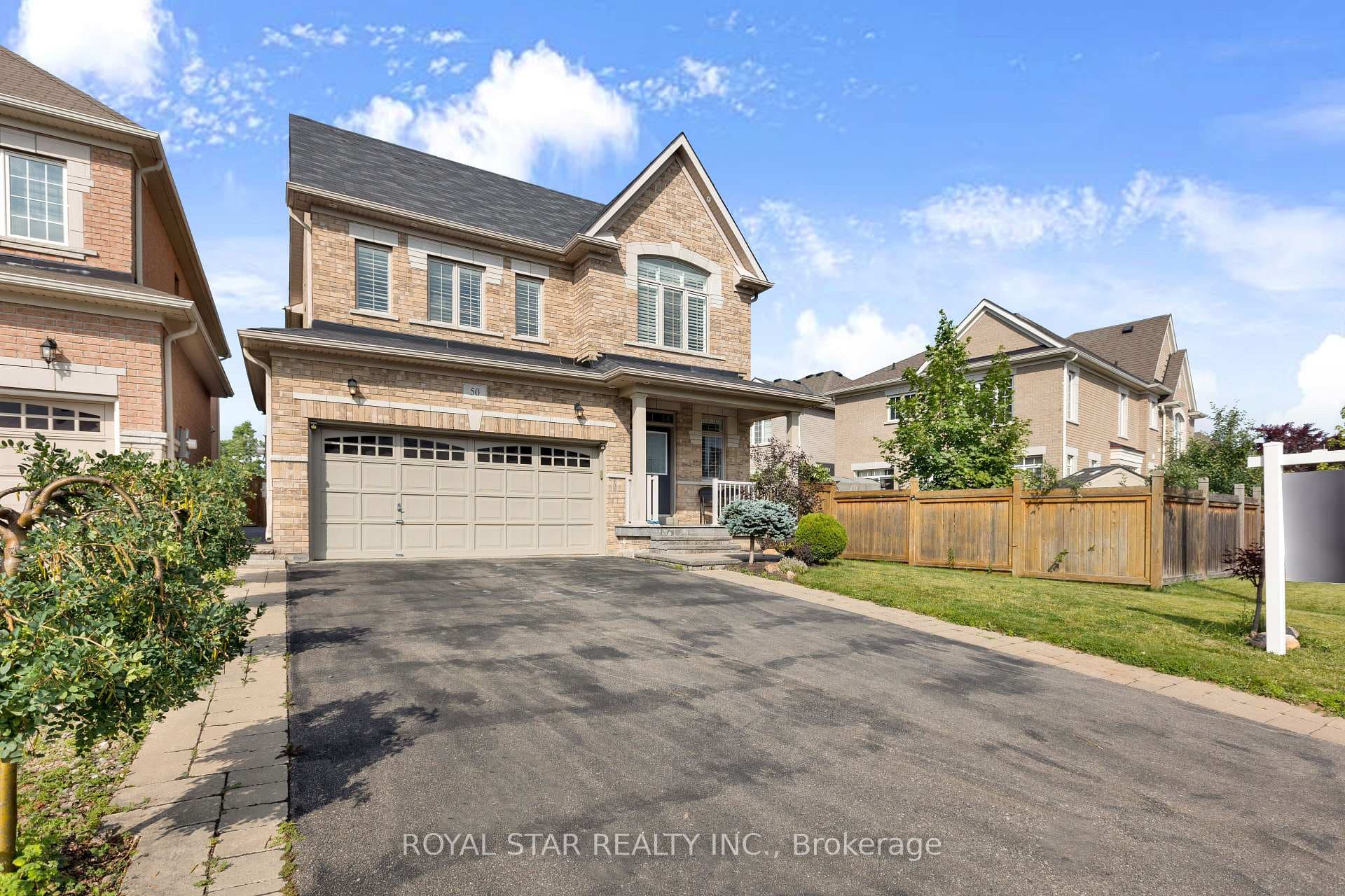 50 Brookwater Crescent photo 2
