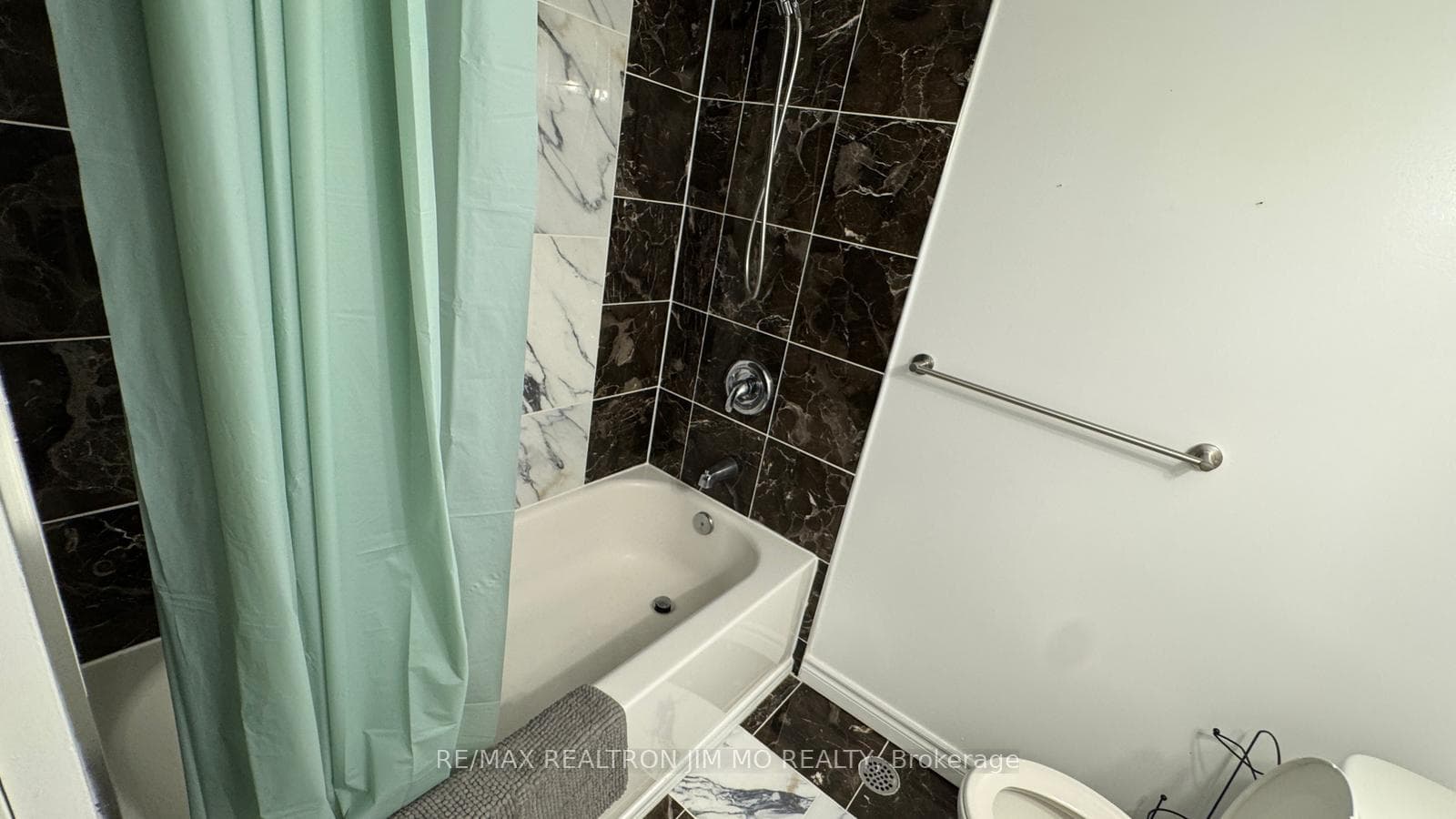 50 Reginald Crescent Unit Basement photo 13