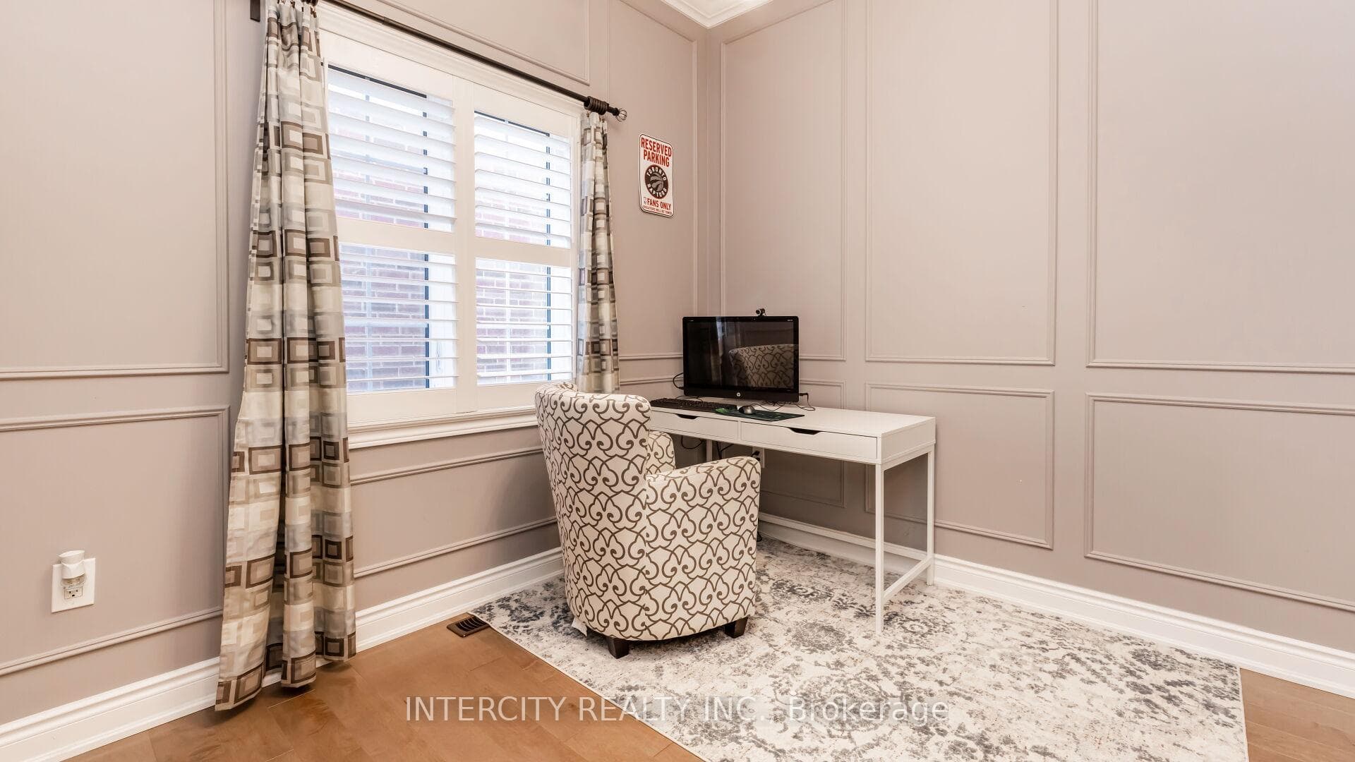 58 Bansbury Circle photo 18