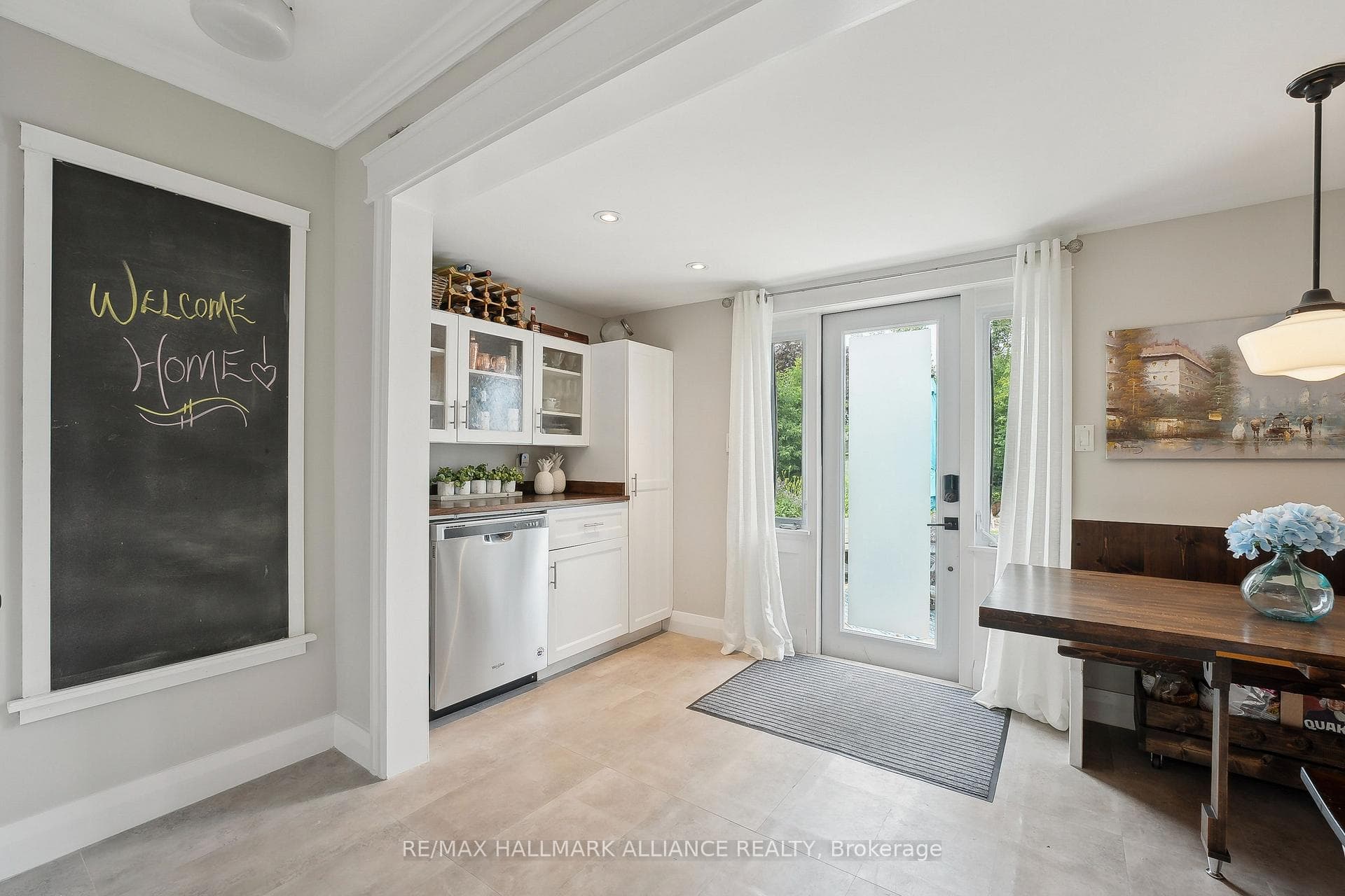 1089 Churchill Avenue photo 18