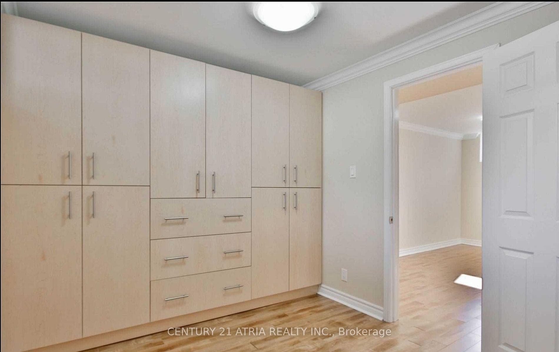 243 Harrygan Crescent photo 15