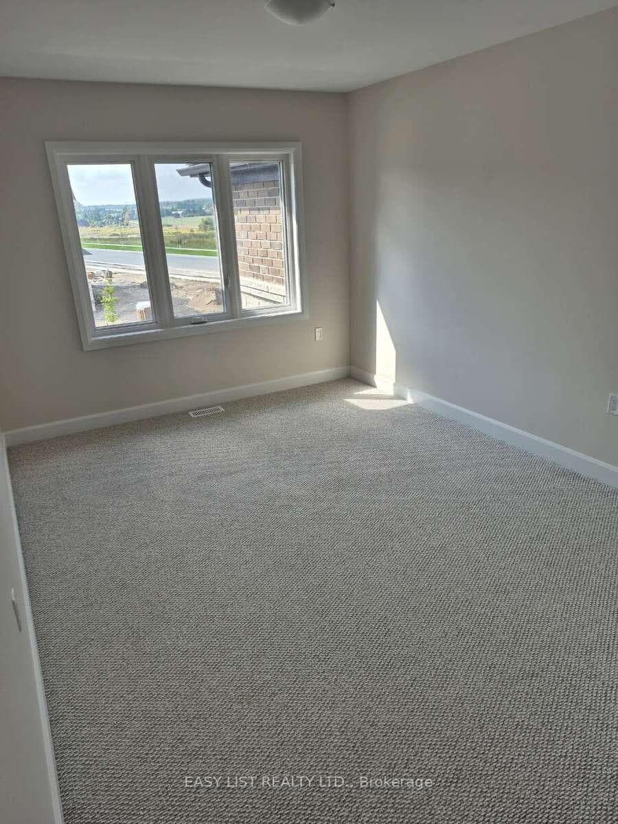 402 Sadler Way photo 9