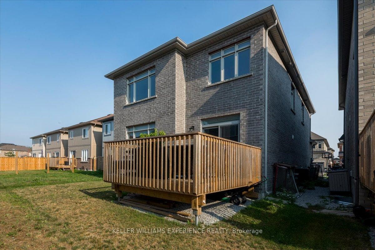 77 Alaskan Heights photo 25