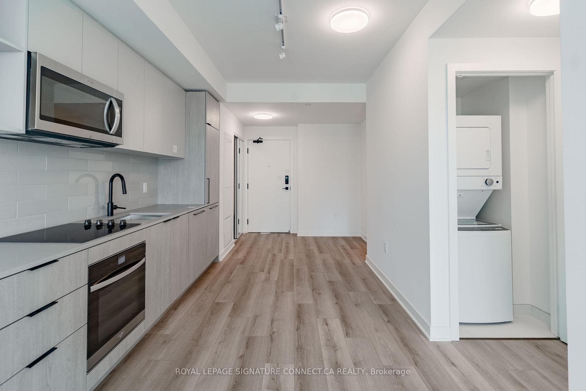 1185 Dupont Street Unit 610 photo 8