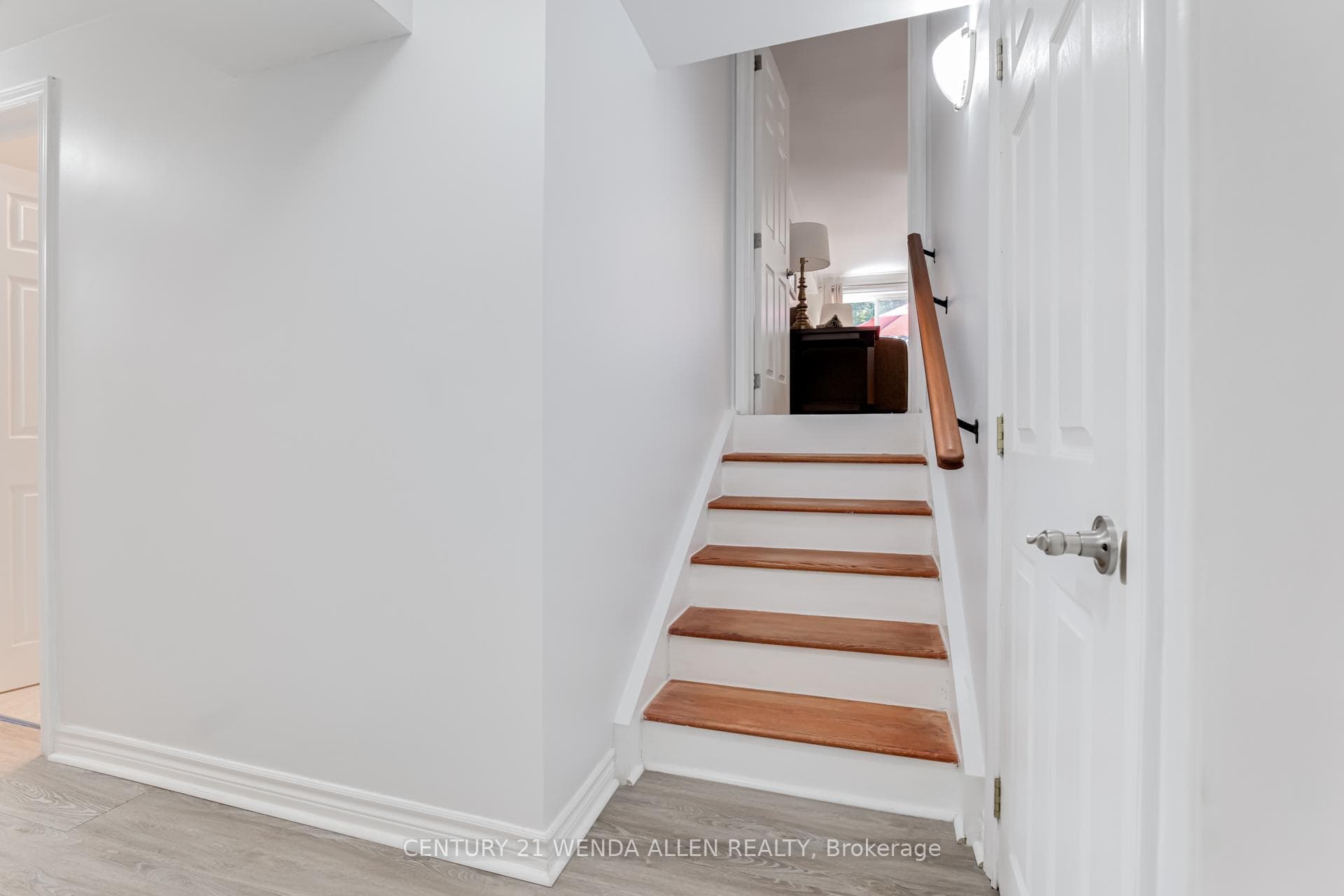 14 Manvers Drive photo 41