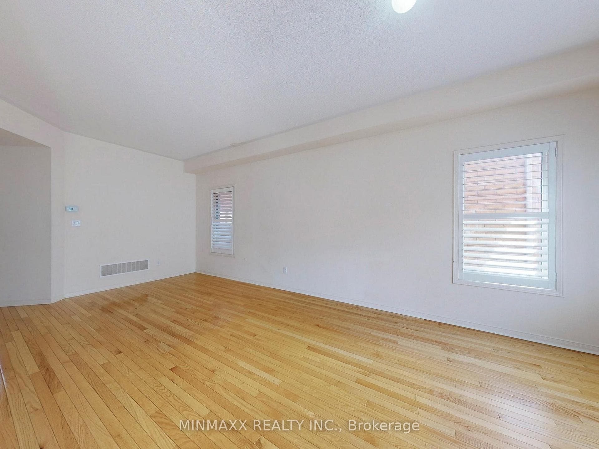 237 Valleyway(Upper) Drive photo 13