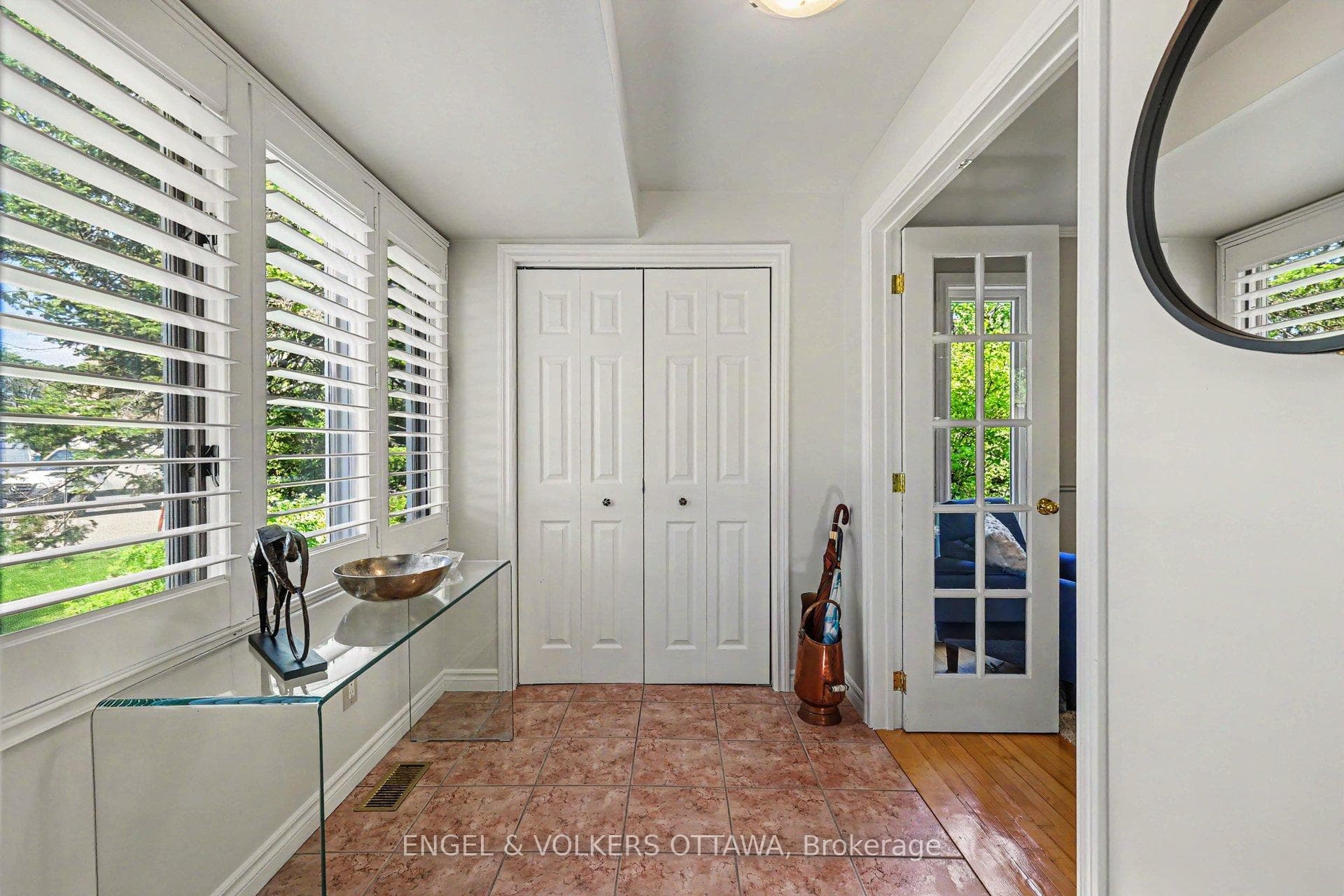 176 Sanford Avenue photo 4