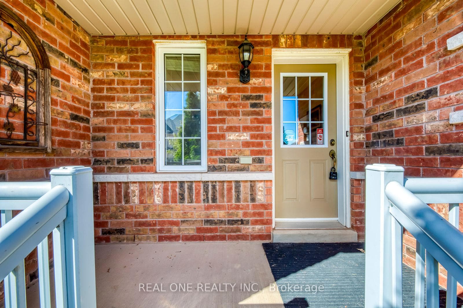 1357 Kestell Boulevard photo 4
