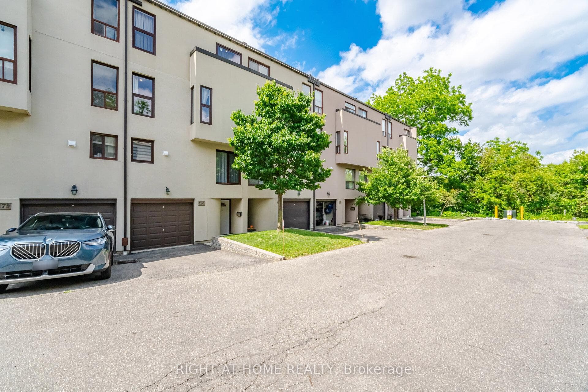 24 REID Drive Unit 8 photo 11