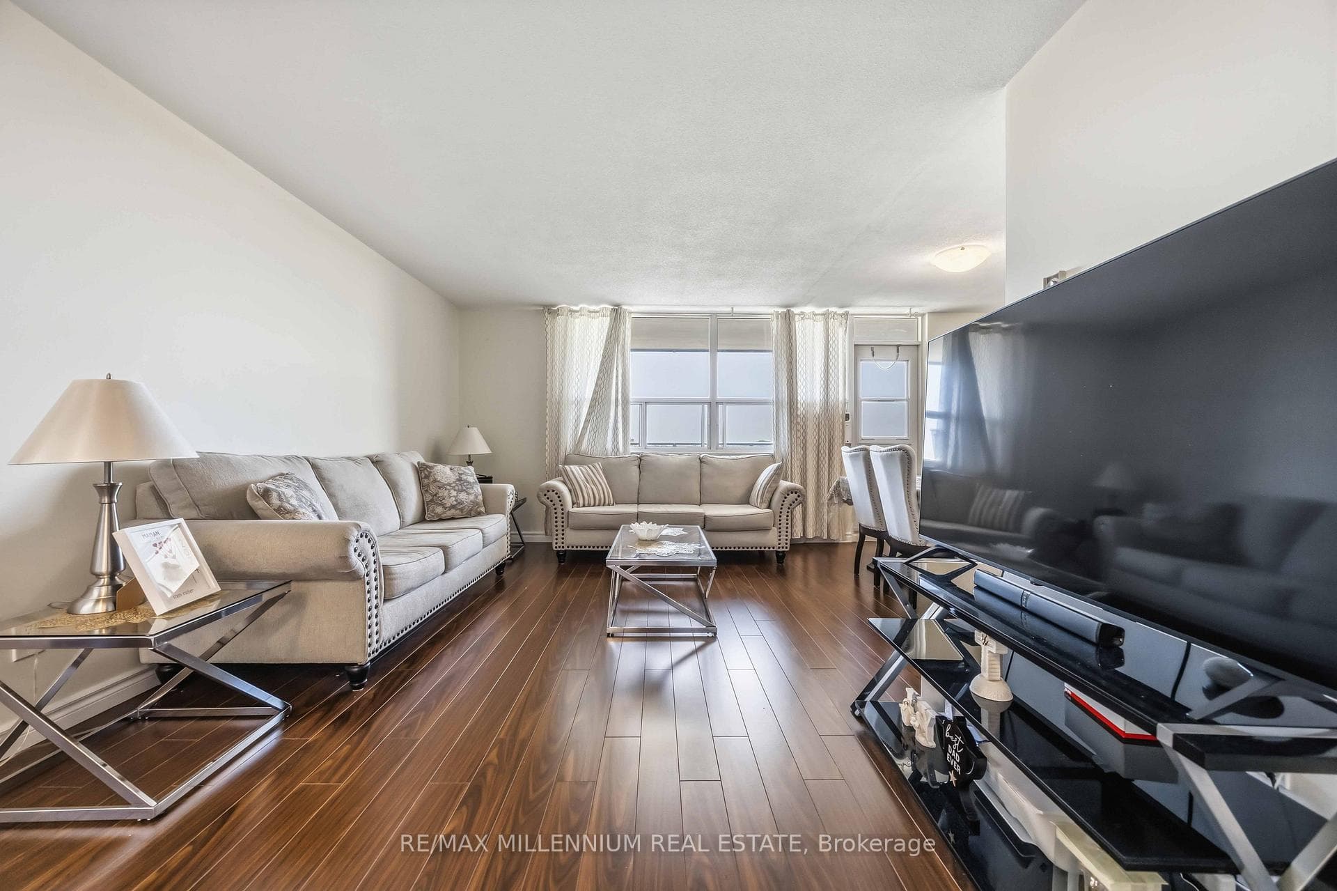 2550 Pharmacy Avenue Unit 1107 photo 9