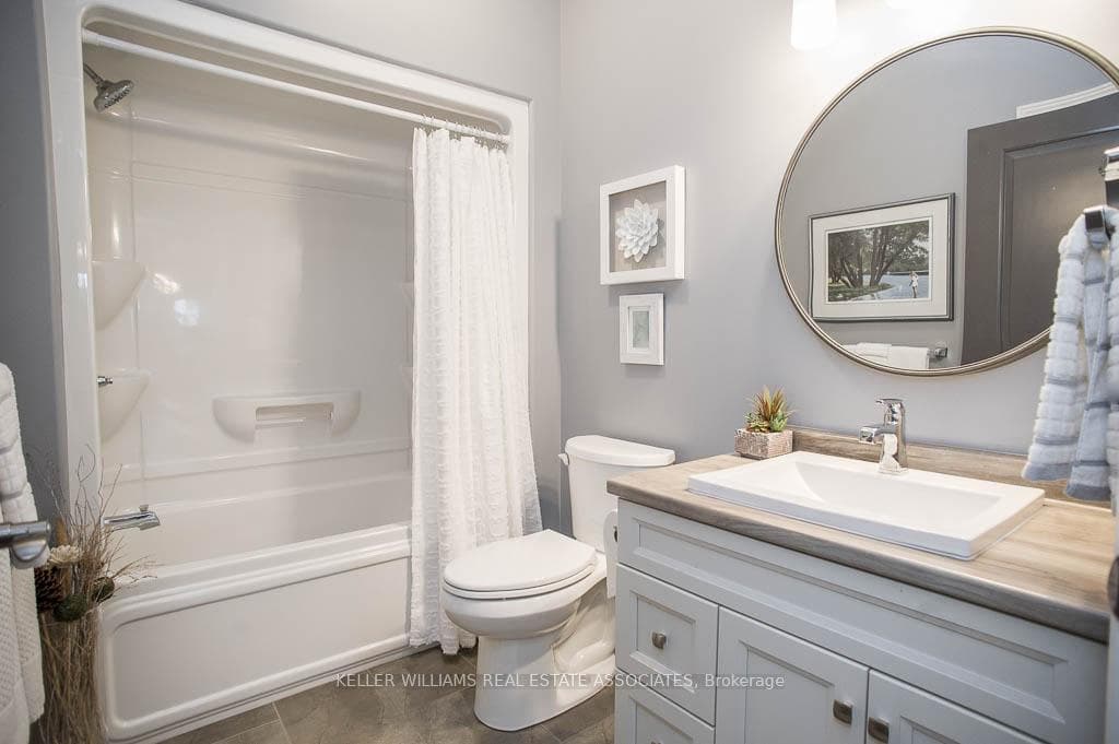 111 Allandale Crescent photo 21