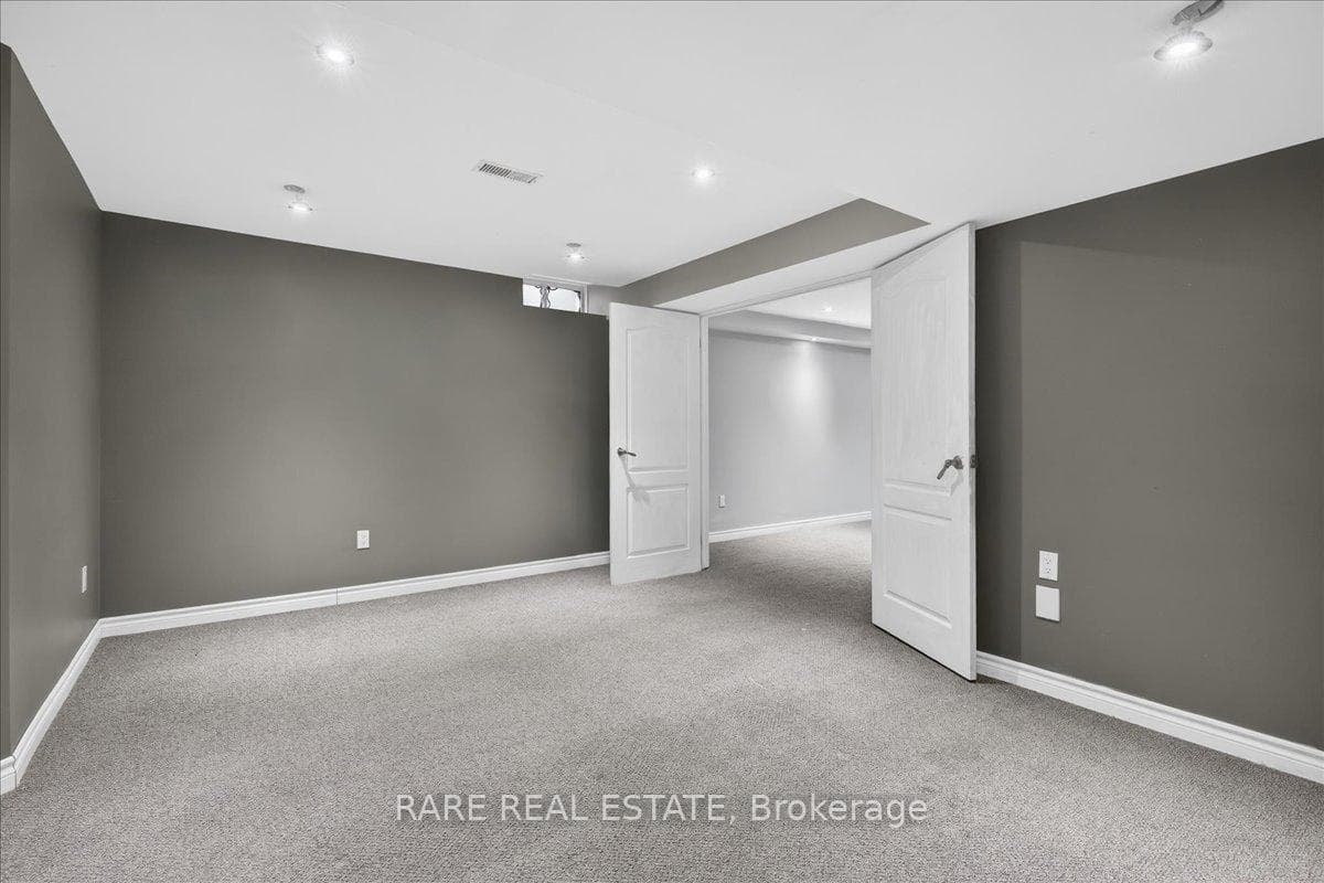 1444 Forest Street photo 41