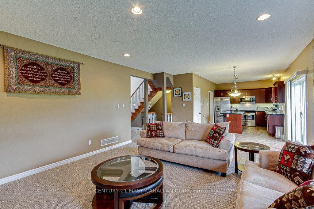 778 LONGWORTH Road photo 39