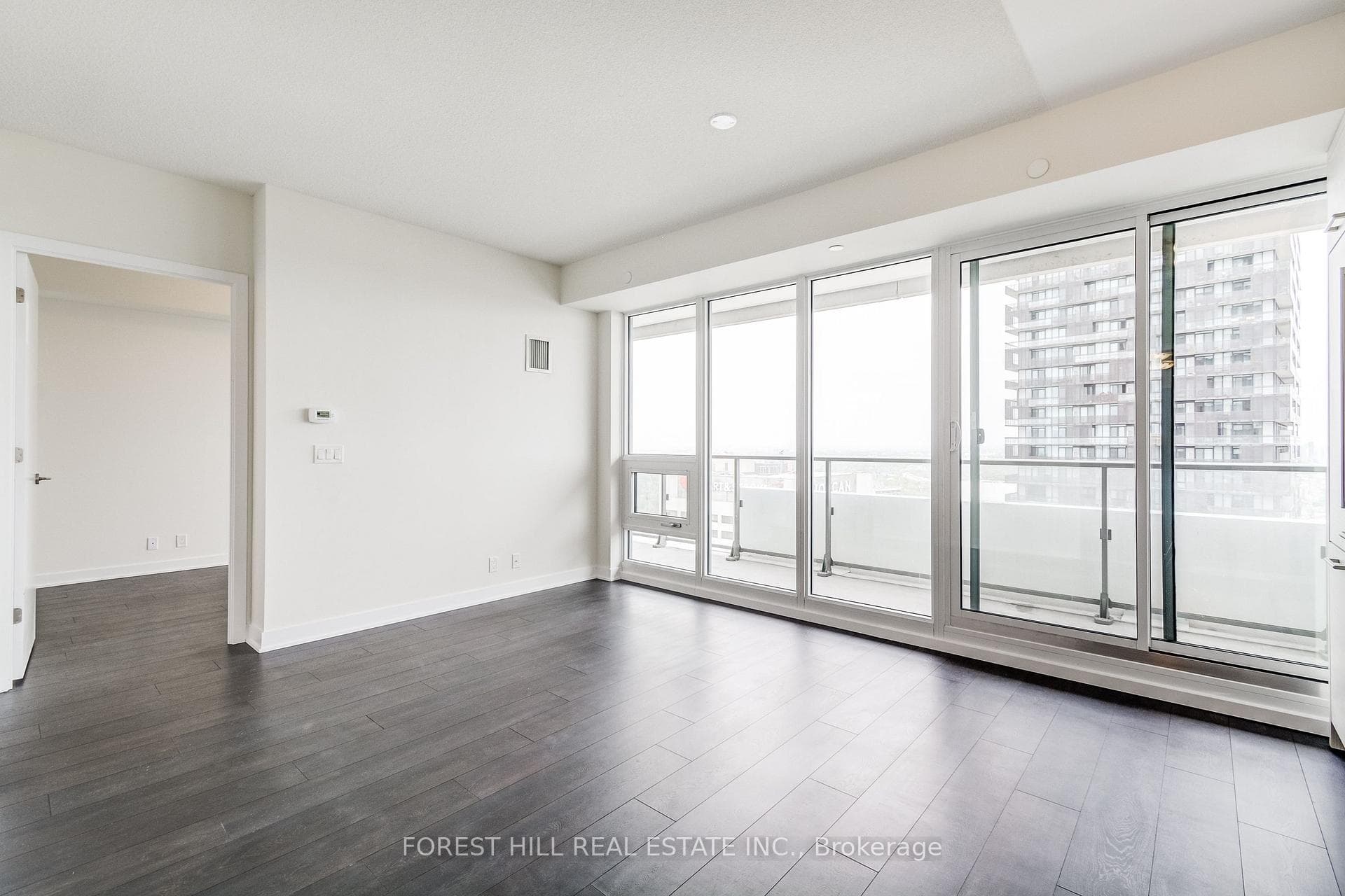 2221 Yonge Street Unit 4301 photo 29