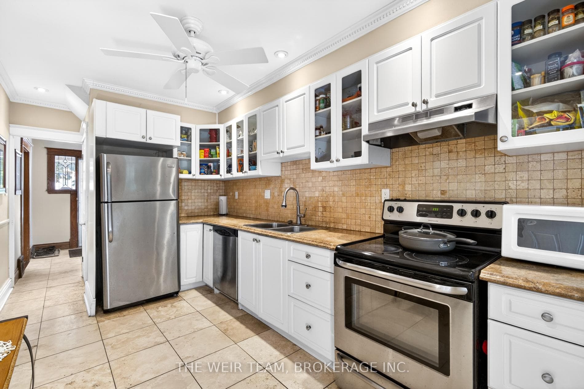 226 Ottawa Street photo 8