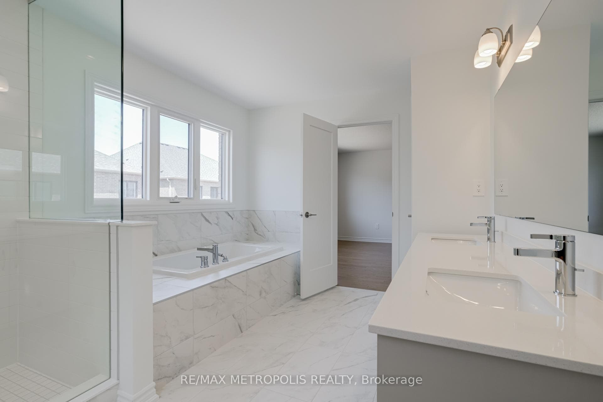 1481 Buttercup Court photo 35