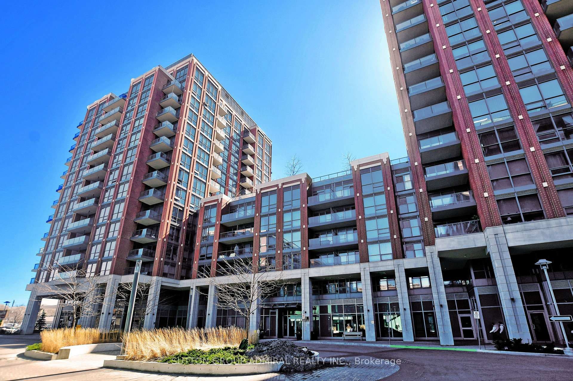 31 Tippett Road Unit 218 photo 1