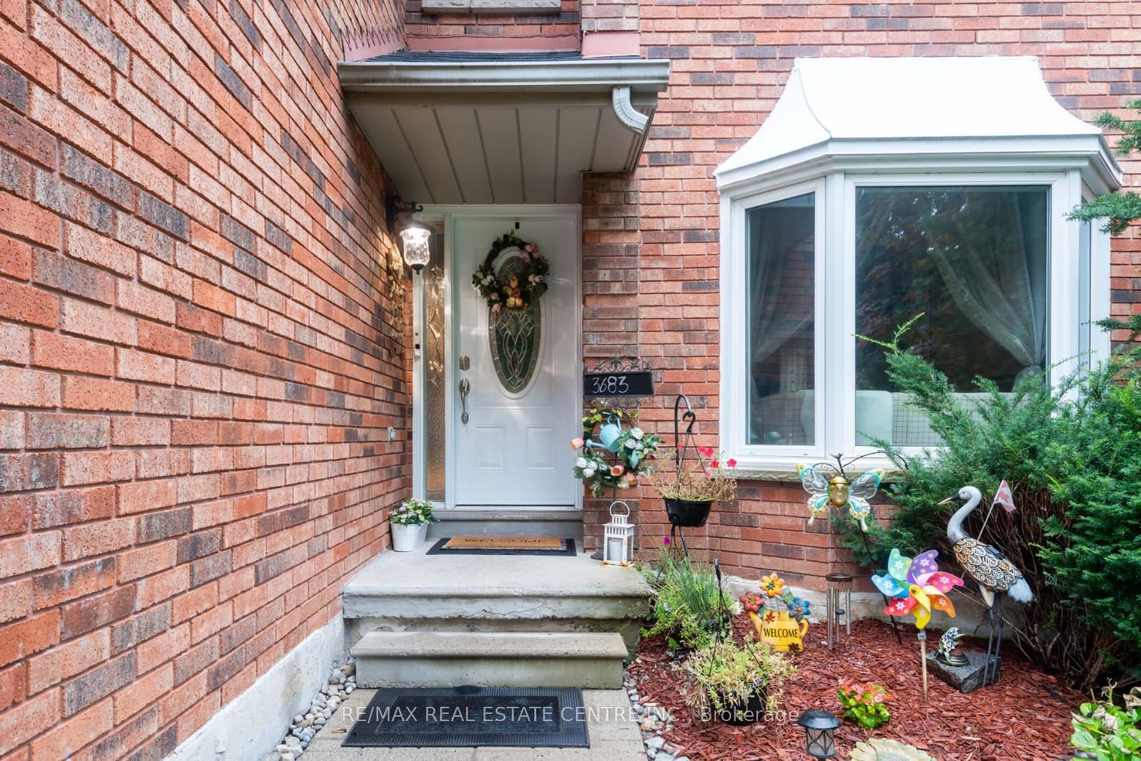 3683 East Park Court photo 2