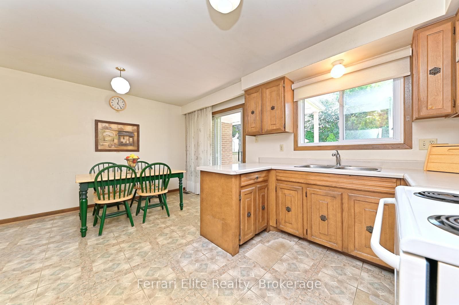 2406 Ravensthorpe Crescent photo 6