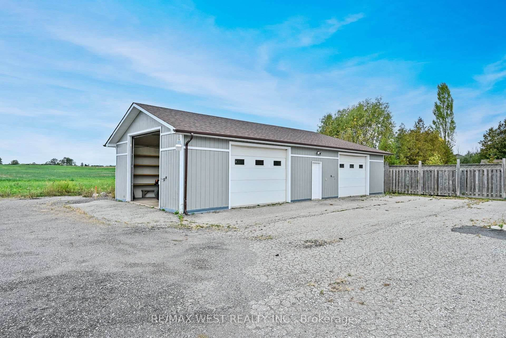 12370 Creditview Road photo 39