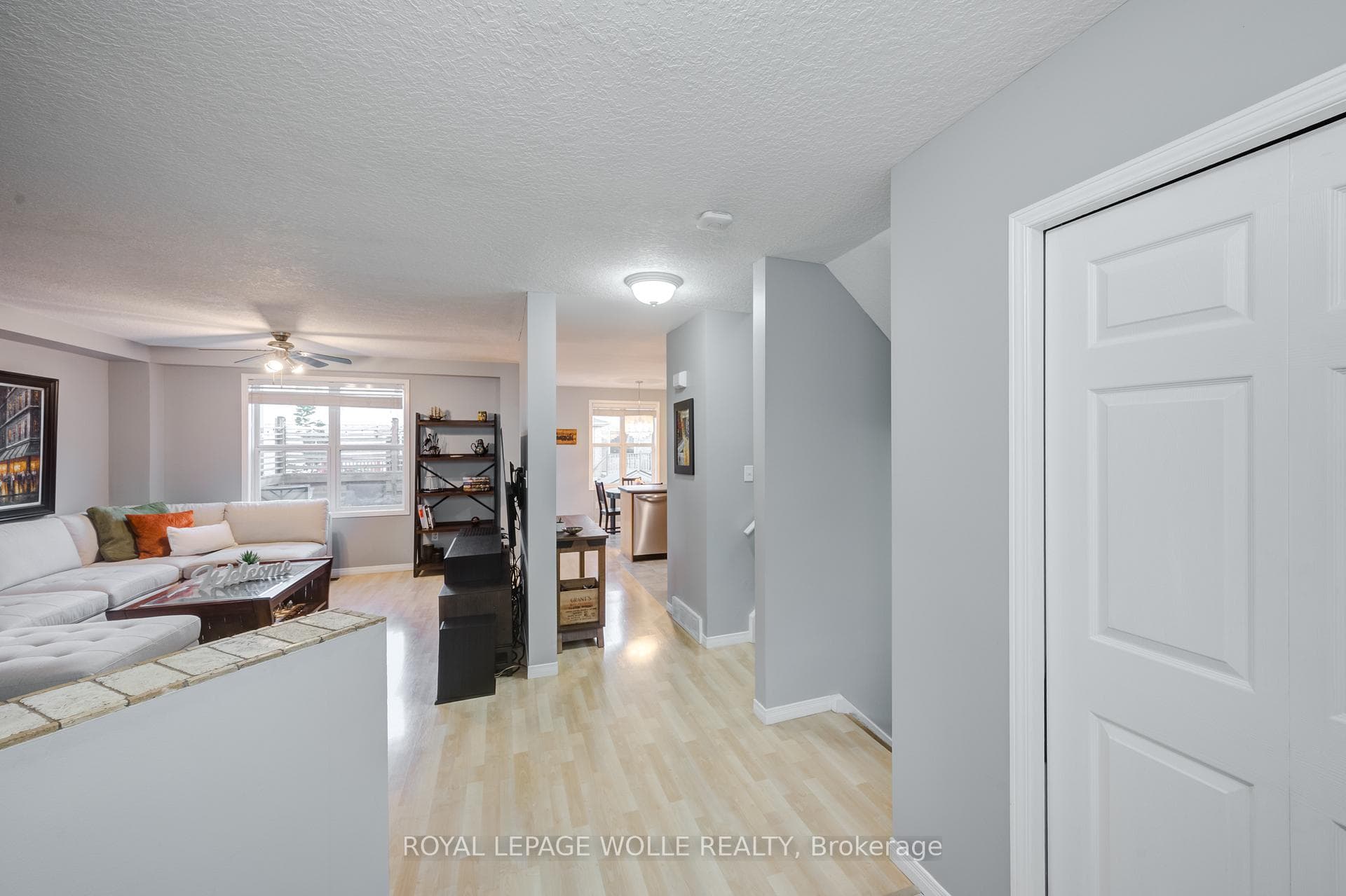 545 Sales Drive photo 3