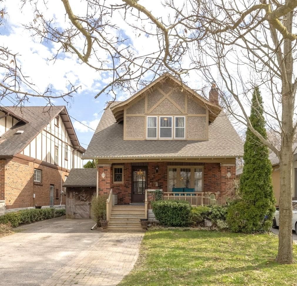 439 Victoria Street photo 3