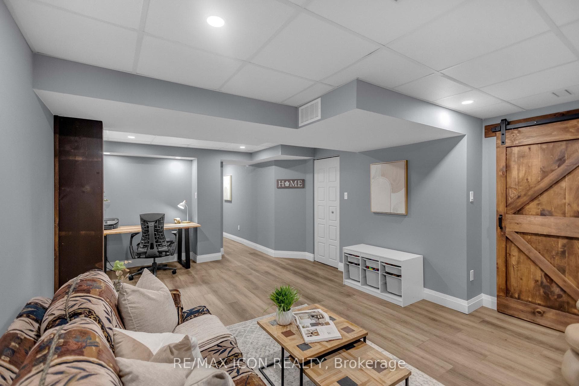 515 Equestrian Way photo 36
