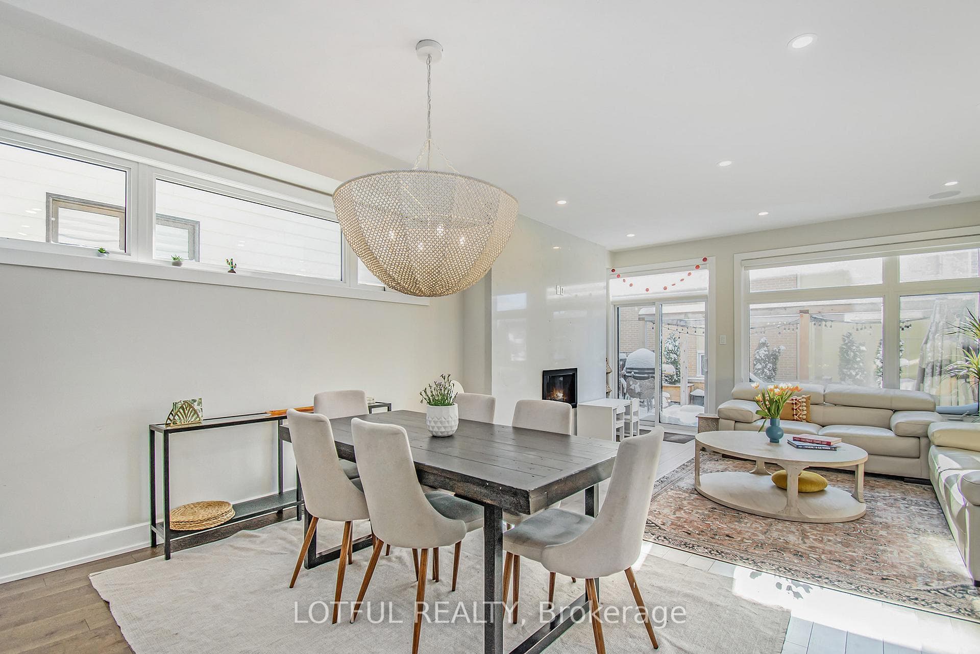 330 DOVERCOURT Avenue photo 13