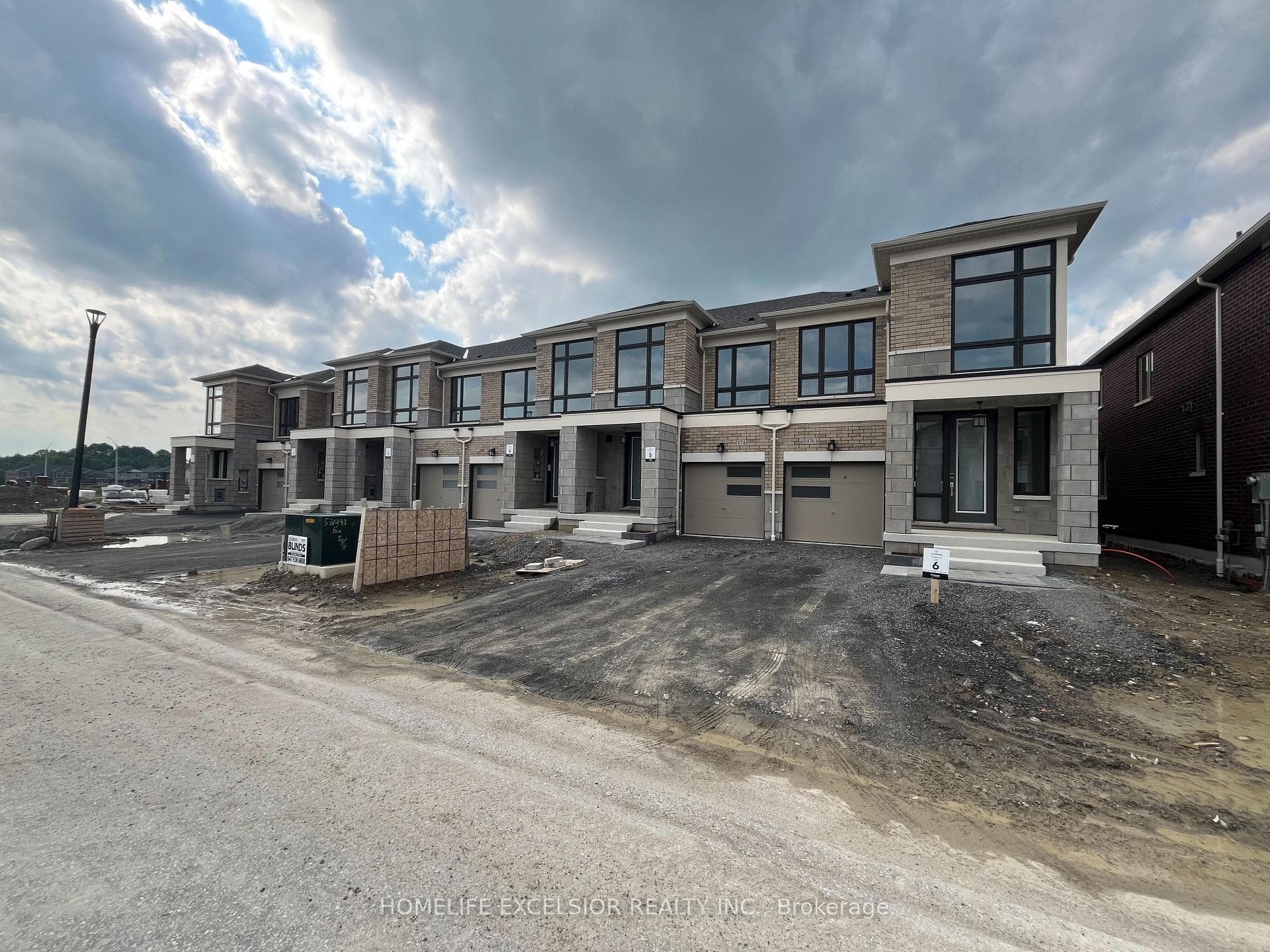 974 Crowsnest Hollow photo 3