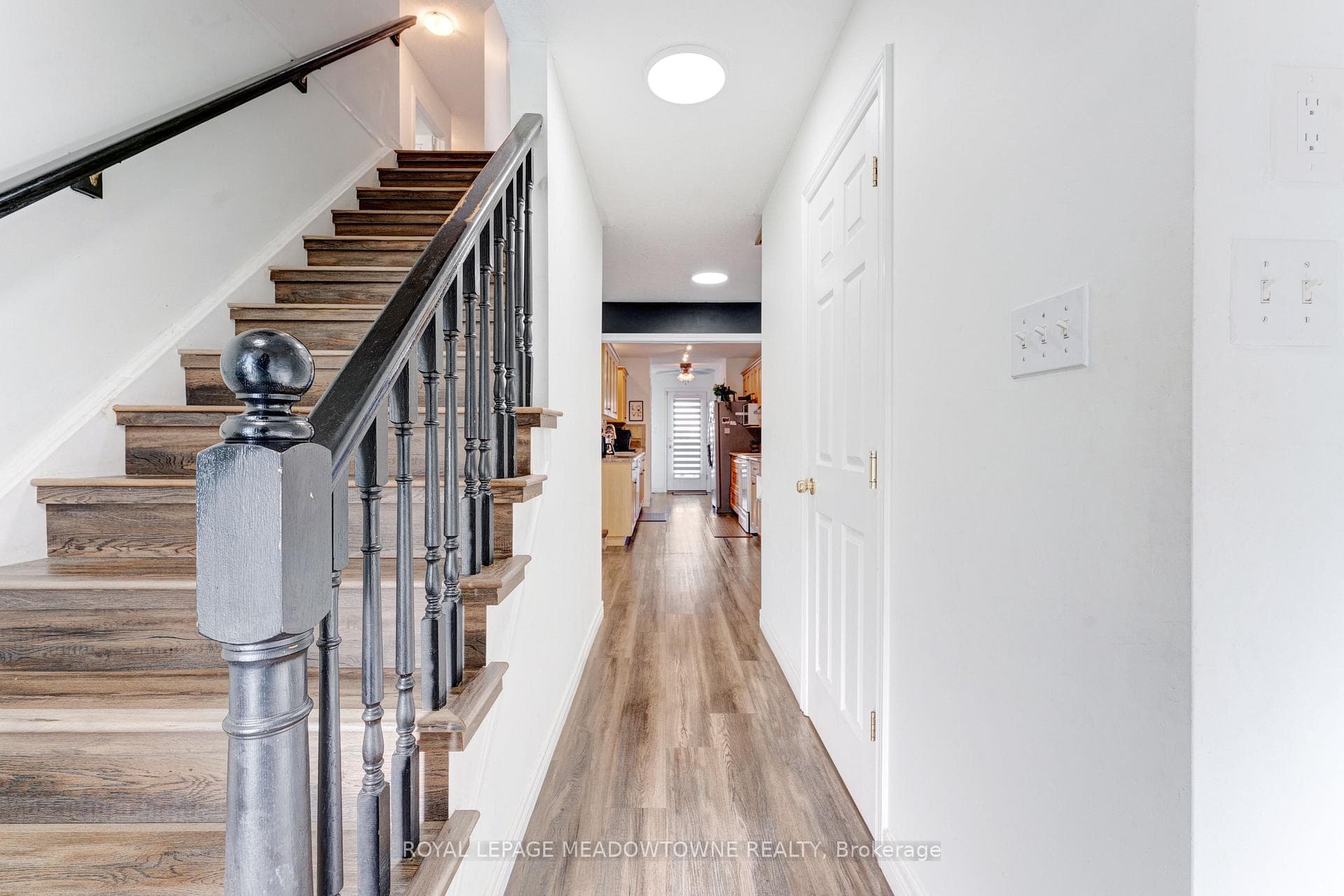 71 Mcfarlane Drive photo 4
