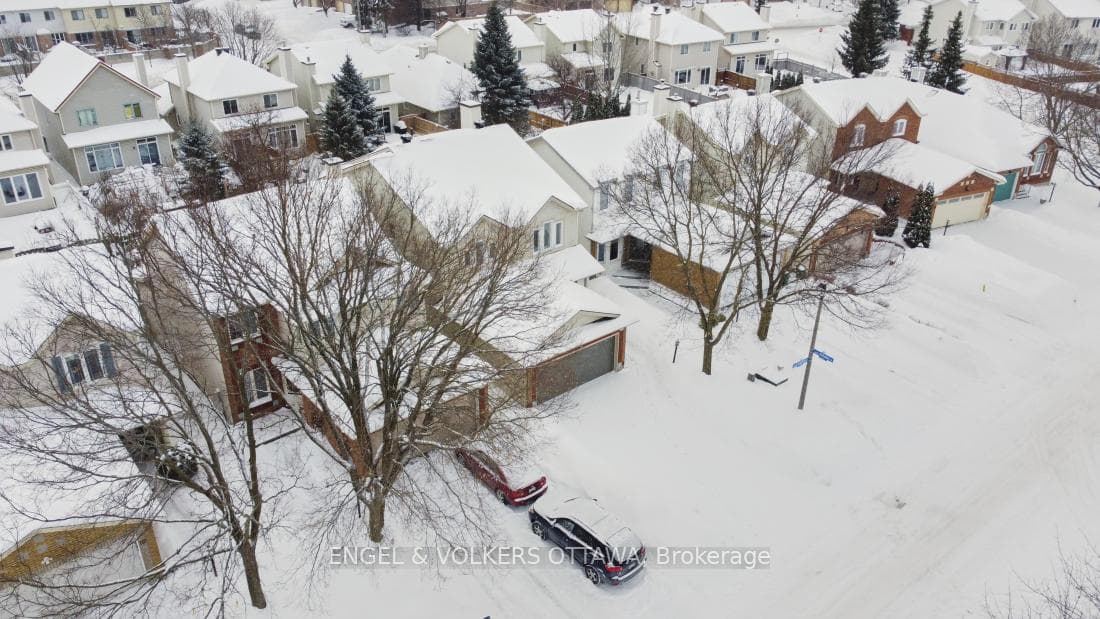 123 Longshire Circle photo 35