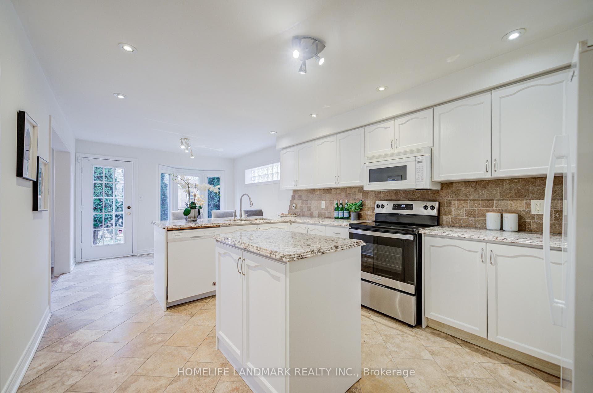 223 Deerglen Terrace photo 16