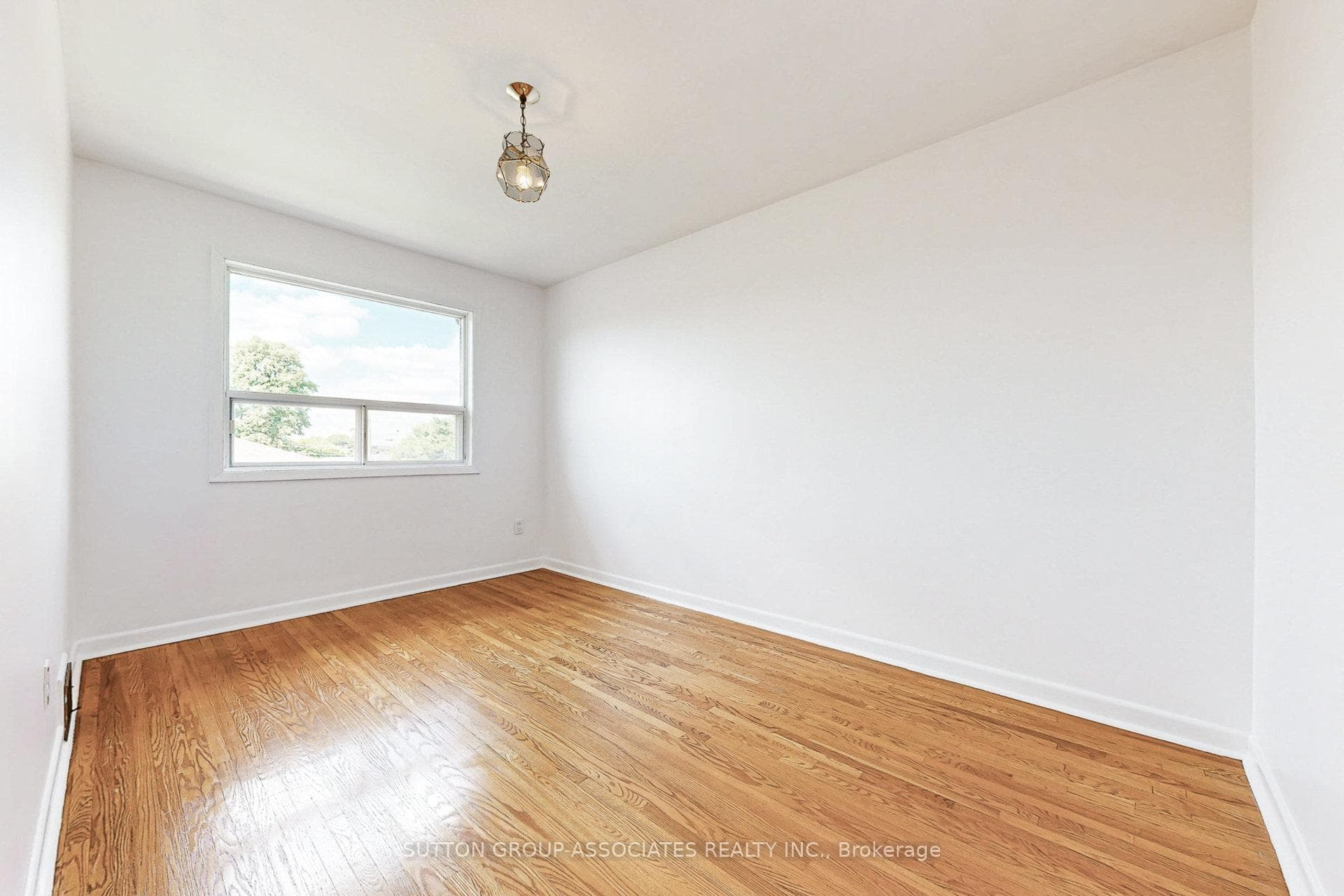 22 Woodenhill Court photo 23