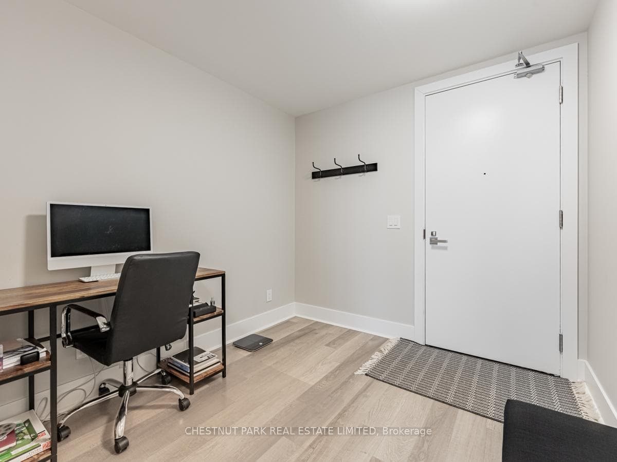 32 Davenport Road Unit 2804 photo 6