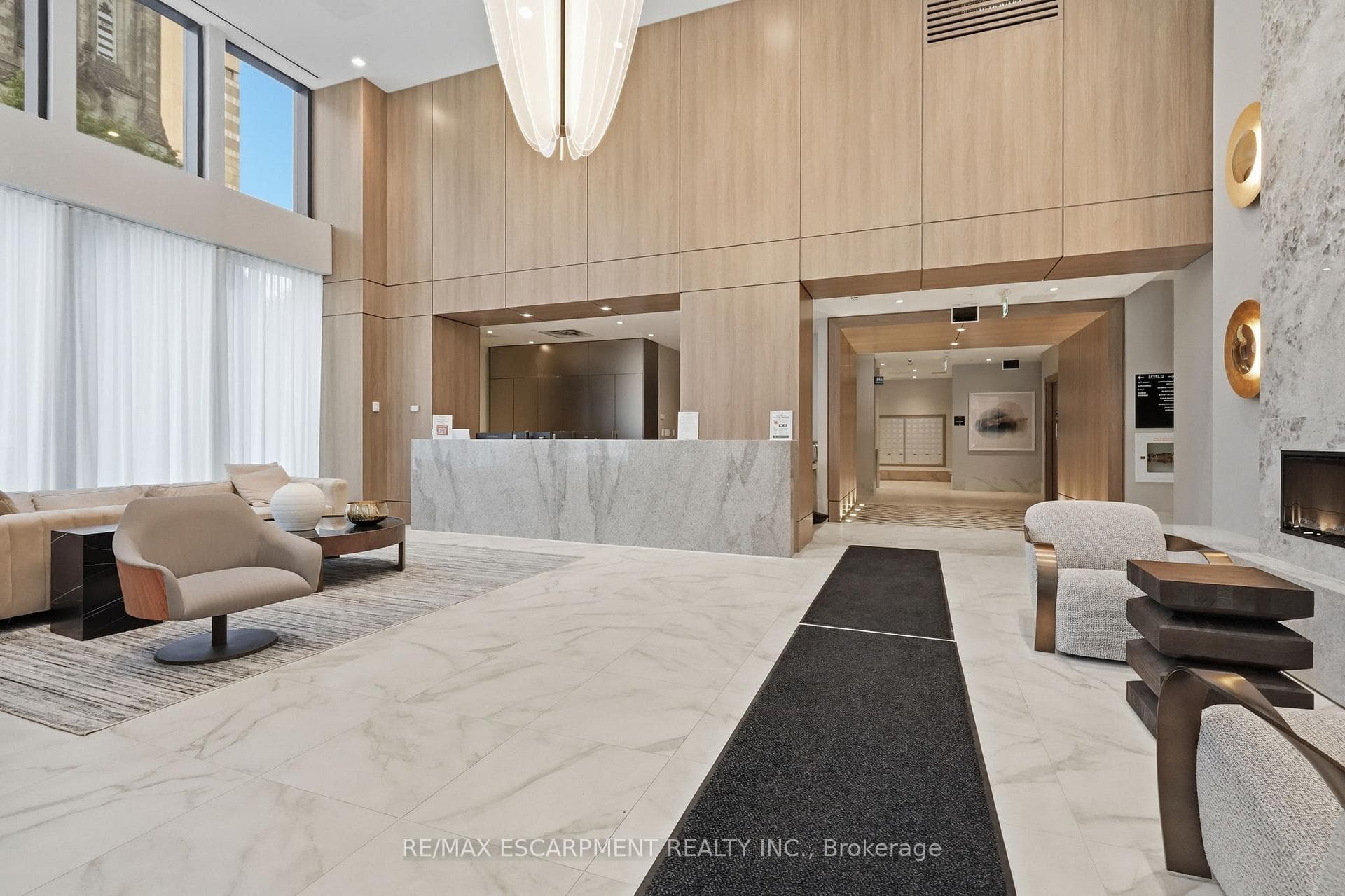 75 JAMES Street Unit 2017 photo 3