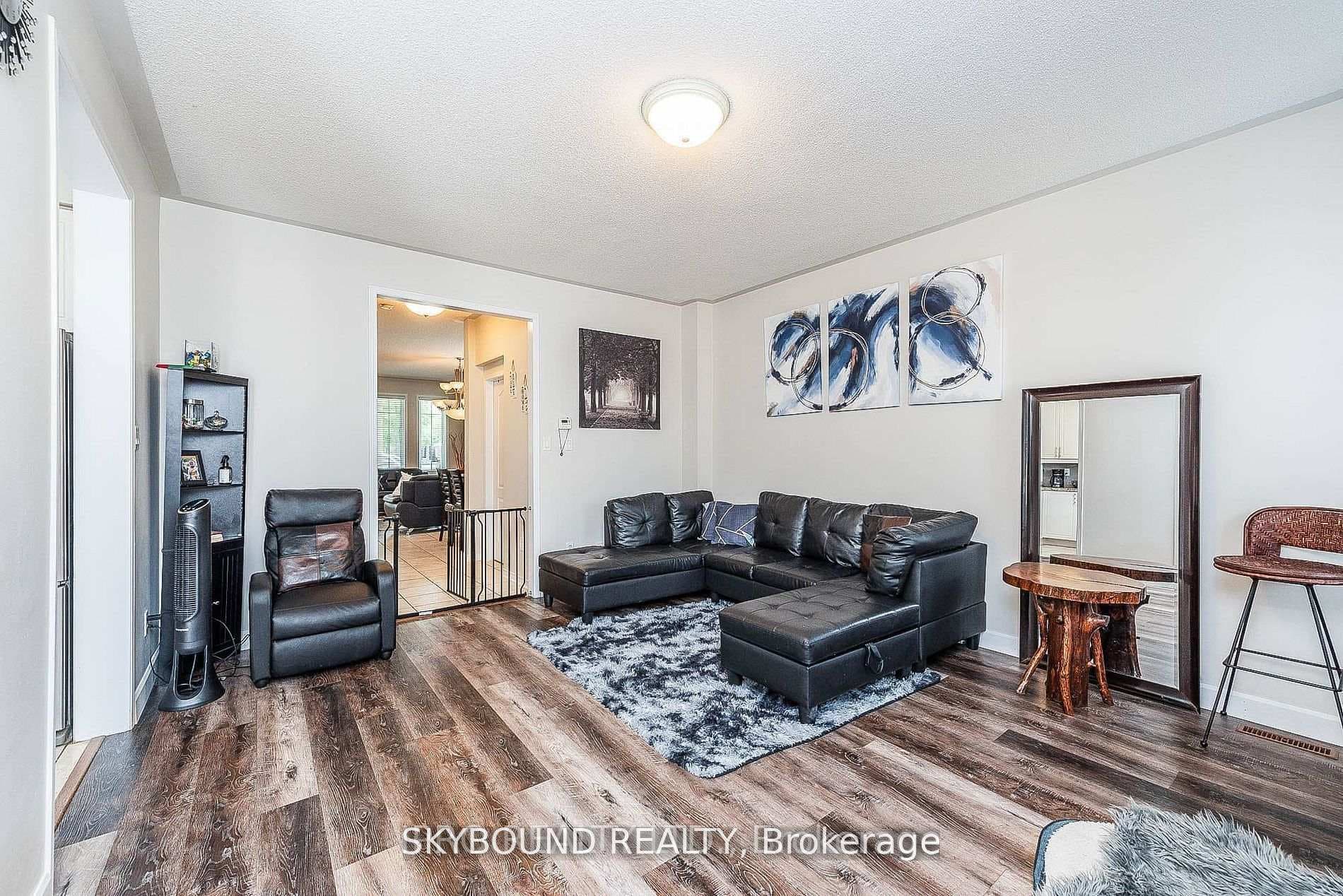 66 Skylark Drive photo 13